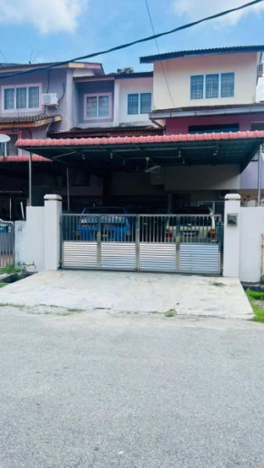 Pangkor 48 HomeStay